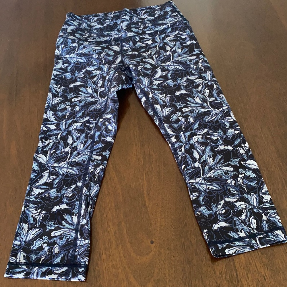 NEW LULULEMON HIGH WAISTED YOGA PANTS🍋